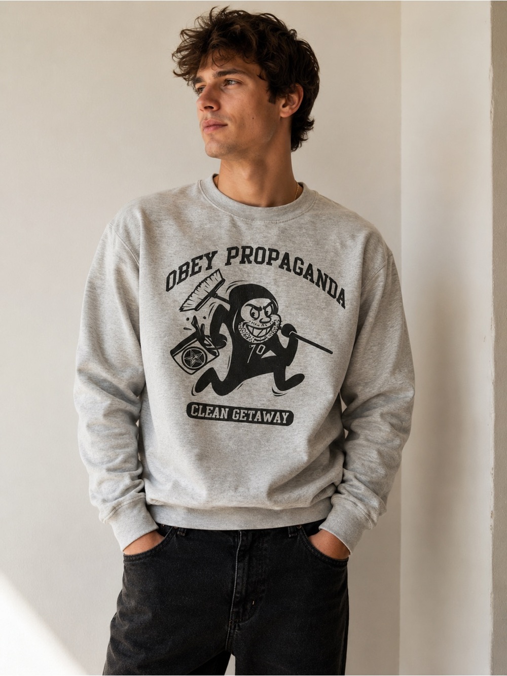 Obey Propaganda Clean Getaway Grey Crewneck Sweatshirt Size Medium